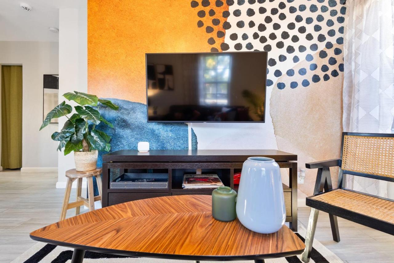 フォート・ローダーデール Casa Limon - Private Heated Pool Prime Location & Parkingヴィラ エクステリア 写真